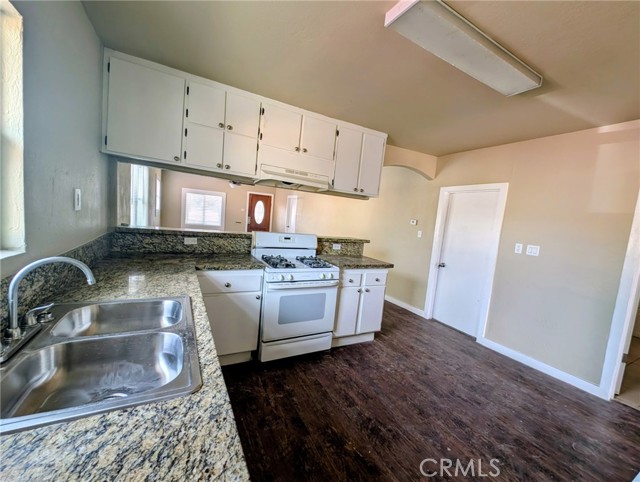 Image 5 of 16 For 2549 Del Paso Blvd