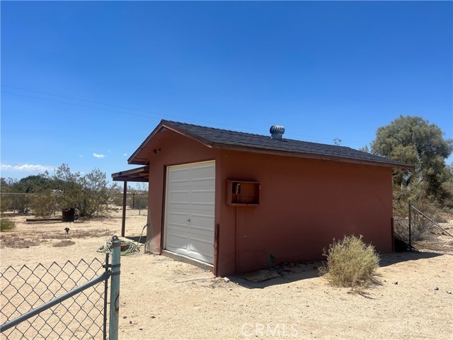 74708 Michels Road, 29 Palms, California 92277, ,Single Family Residence,For Sale,Michels,JT23133338