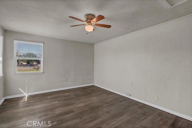 Detail Gallery Image 12 of 22 For 1502 N Highland Ave, Visalia,  CA 93291 - 2 Beds | 1 Baths