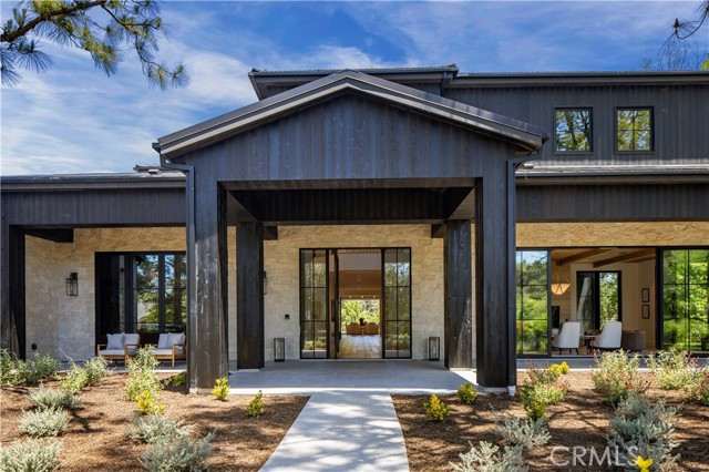 Detail Gallery Image 3 of 41 For 24341 Rolling View Rd, Hidden Hills,  CA 91302 - 7 Beds | 9/2 Baths