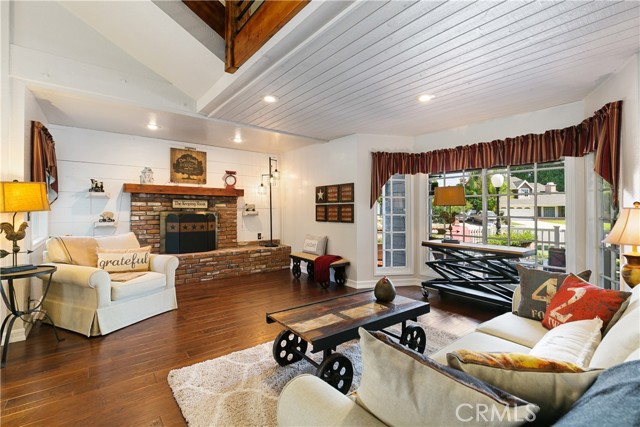 Detail Gallery Image 8 of 50 For 1261 N Tippetts, Anaheim,  CA 92807 - 4 Beds | 2/1 Baths