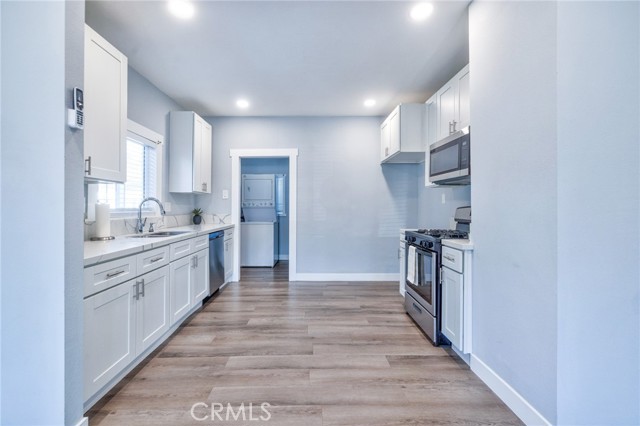 Detail Gallery Image 11 of 33 For 2959 Arlington Ave, Los Angeles,  CA 90018 - 2 Beds | 1 Baths