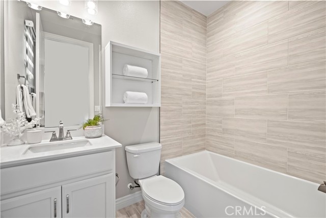 206 Phoebe, Irvine CA: https://media.crmls.org/medias/a64c36ce-bd76-4964-91a7-0fda578358bd.jpg