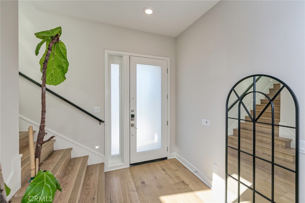 MLS #OC25221565 image #25