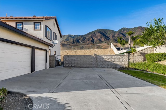 Detail Gallery Image 8 of 45 For 13950 Guidera Dr, Rancho Cucamonga,  CA 91739 - 5 Beds | 3/1 Baths