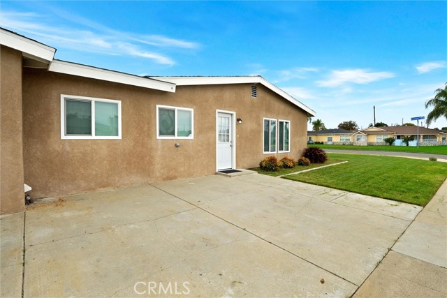 Detail Gallery Image 6 of 30 For 1001 N Hanover Pl, Anaheim,  CA 92801 - 4 Beds | 1/1 Baths