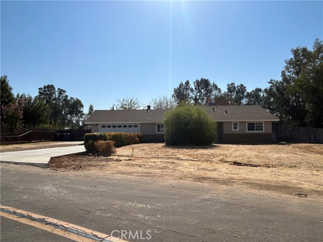 Detail Gallery Image 1 of 18 For 25410 Dawnridge Dr, Madera,  CA 93638 - 3 Beds | 2 Baths