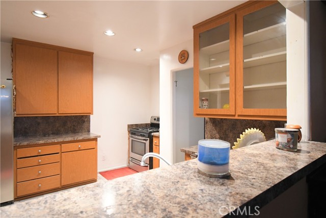 Detail Gallery Image 14 of 32 For 1815 W 108th St, Los Angeles,  CA 90047 - 2 Beds | 1 Baths