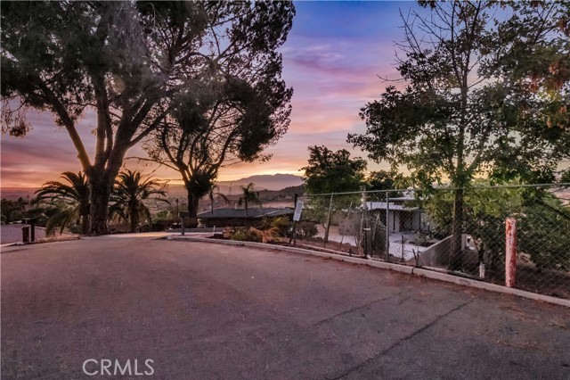 20289 Westpoint Drive, Riverside CA: https://media.crmls.org/medias/a64e906a-1236-4e3b-8ffe-3f8131537e91.jpg
