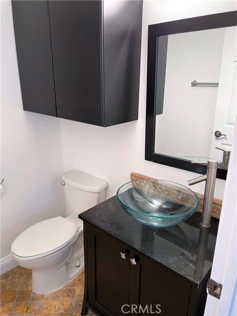 100 Cliff Drive, Laguna Beach CA: https://media.crmls.org/medias/a64ed26f-97a6-4130-9e11-ca1d3aa744cb.jpg