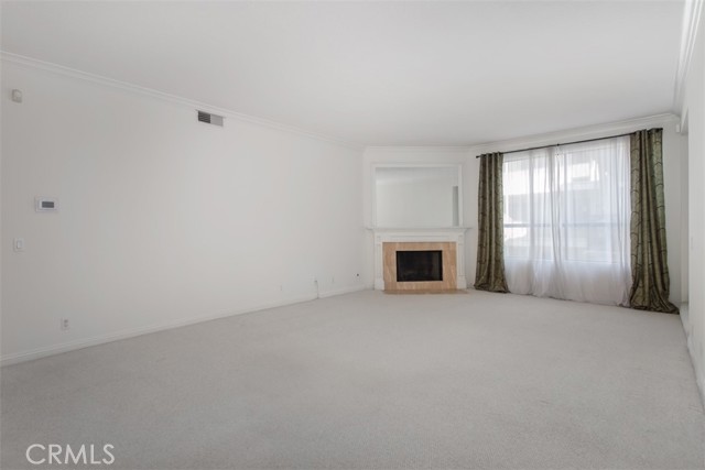 Detail Gallery Image 6 of 41 For 4707 Willis Ave #108,  Sherman Oaks,  CA 91403 - 2 Beds | 2 Baths