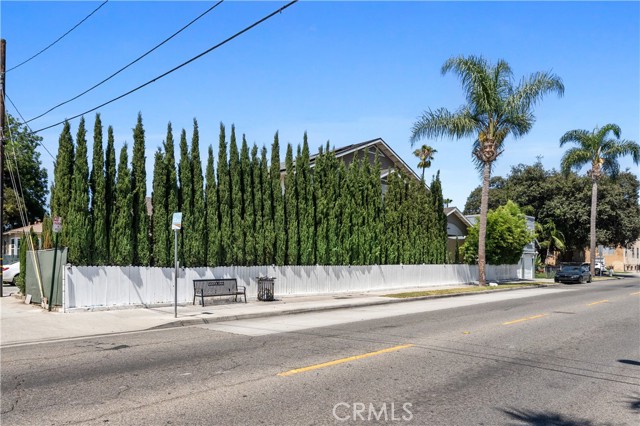 Image 1 of 60 For 930 Birch Street