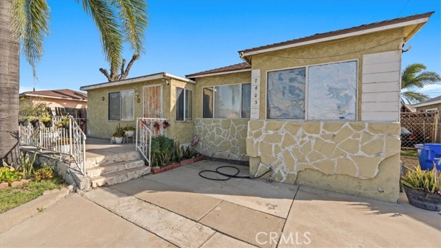 Detail Gallery Image 2 of 41 For 7603 Date Ave, Fontana,  CA 92336 - 3 Beds | 1/1 Baths