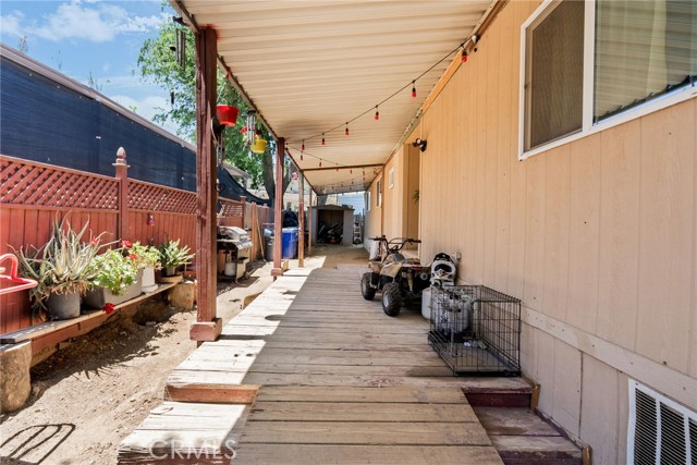 36200 Paradise Ranch Road, Castaic CA: https://media.crmls.org/medias/a65043fb-13eb-4980-9e97-4c48f4831a58.jpg