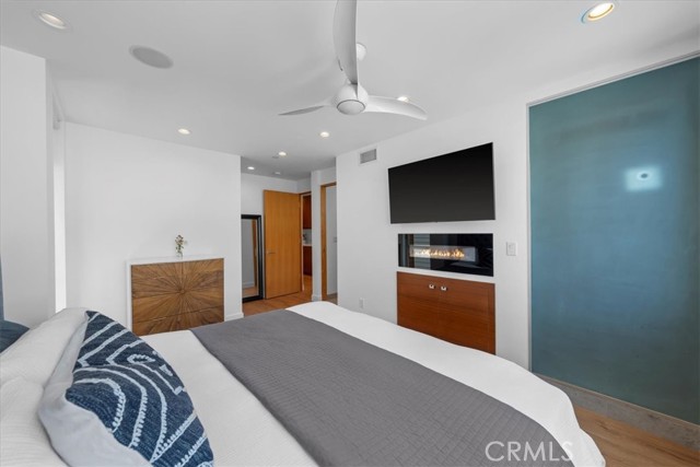 Detail Gallery Image 37 of 50 For 1501 Monterey Bld, Hermosa Beach,  CA 90254 - 4 Beds | 3/1 Baths