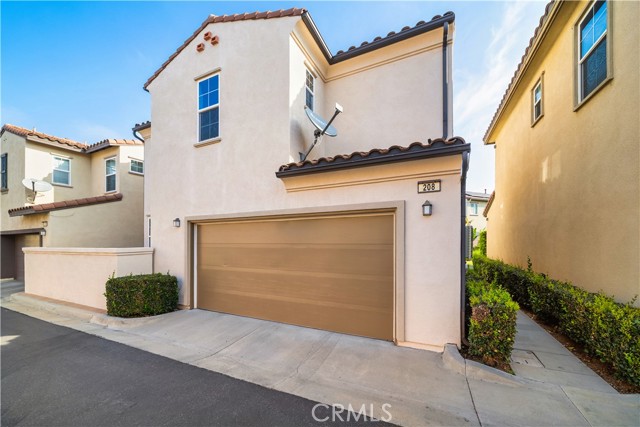 Detail Gallery Image 34 of 48 For 208 W Cork Tree, Orange,  CA 92865 - 3 Beds | 2/1 Baths