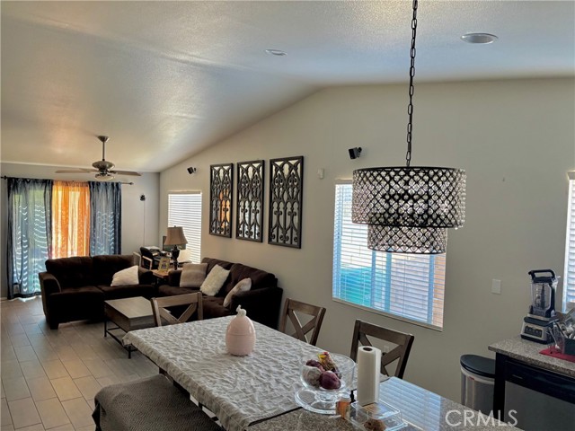 79389 Paseo Del Rey, La Quinta CA: https://media.crmls.org/medias/a6519842-fe09-4e40-9d09-a0fcbb5068b8.jpg