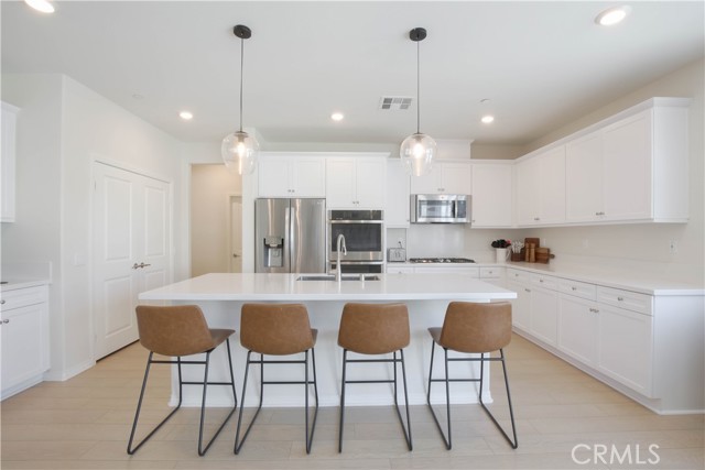 33060 Toledo Bend Court, Winchester CA: https://media.crmls.org/medias/a65202a2-1ba9-45c8-8214-51e2ba17e551.jpg
