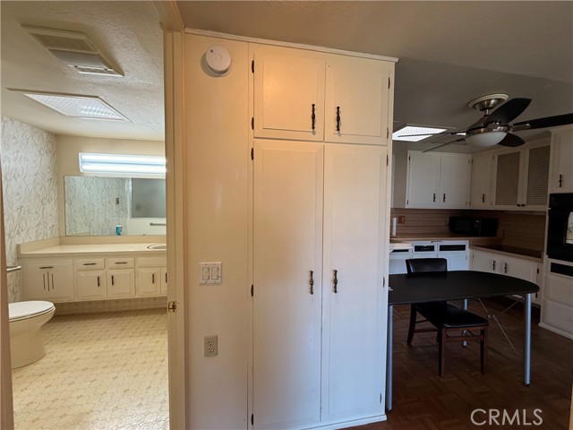 Detail Gallery Image 25 of 29 For 1321 Prestwick Rd 147k,  Seal Beach,  CA 90740 - 2 Beds | 1 Baths