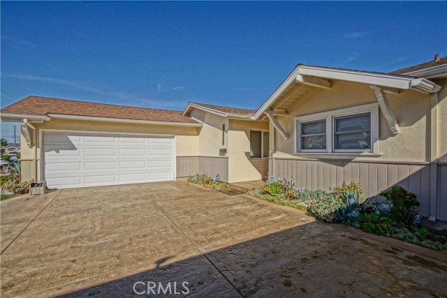 21318 Budlong Avenue Torrance, California This Clean and updated Single Family Home sits on a quiet cul-de-sac and is ready for a great family. Three bedrooms and two bathrooms in approximately 1,350 sq ft on a 5,600 sq ft lot with a GREAT sunny backyard. The home underwent a major renovation in 2015 including new wood floors, new kitchen, bathrooms, recessed lighting, plumbing,furnace, carpet, paint, electrical panel, and more. Cooled by CENTRAL AIR CONDITIONING. A great home and a must see!