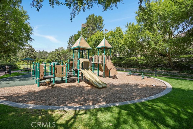 25 Belfort, Newport Coast CA: https://media.crmls.org/medias/a652a593-b34d-4a8b-8fb0-ddbd510a9042.jpg