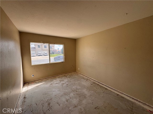 Detail Gallery Image 25 of 48 For 2014 W Dawnview Dr, Rialto,  CA 92377 - 4 Beds | 2 Baths