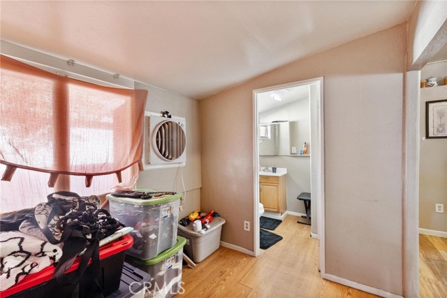 207 E 5th Street, Beaumont CA: https://media.crmls.org/medias/a65362ae-cd05-4672-b498-f63e47a52e12.jpg