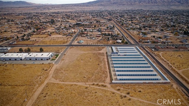 0 I ave, Hesperia CA: https://media.crmls.org/medias/a6545455-2805-4293-b6f8-dd86ac724f54.jpg
