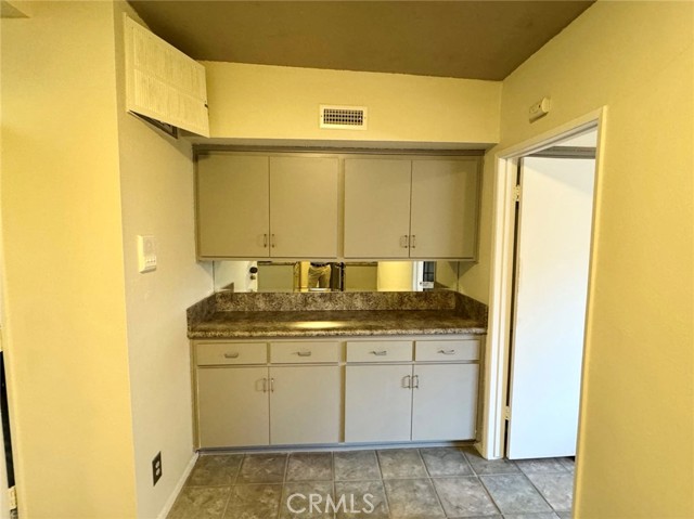 Detail Gallery Image 12 of 18 For 5500 Lindley Ave #207,  Encino,  CA 91316 - 1 Beds | 1 Baths