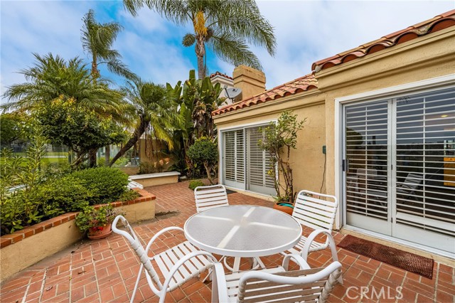 Detail Gallery Image 7 of 28 For 66 Cormorant Cir, Newport Beach,  CA 92660 - 2 Beds | 2/1 Baths