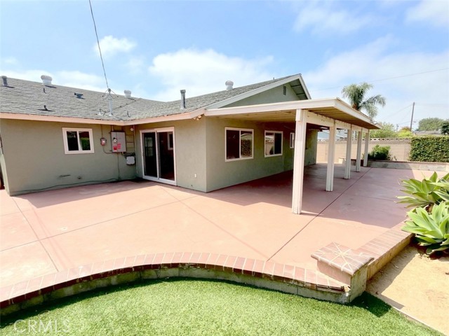 7811 Rhine Drive, Huntington Beach CA: https://media.crmls.org/medias/a656923b-d092-4c03-ab68-c343897296f8.jpg