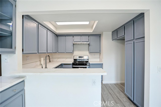 Detail Gallery Image 14 of 49 For 23160 Newport Ln #9,  Yorba Linda,  CA 92887 - 2 Beds | 2/1 Baths