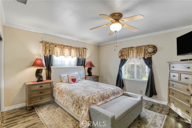 Detail Gallery Image 14 of 20 For 19016 Runnymede, Reseda,  CA 91335 - 3 Beds | 2 Baths