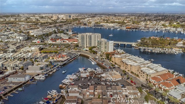 Detail Gallery Image 1 of 44 For 621 Lido Park Dr #E3,  Newport Beach,  CA 92663 - 3 Beds | 3 Baths