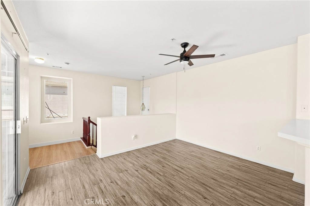 MLS #OC25136647 img 15