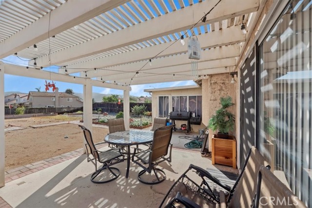 429 Colfax Circle, Corona CA: https://media.crmls.org/medias/a6593bea-e073-41c2-ab5d-1b45feb55848.jpg