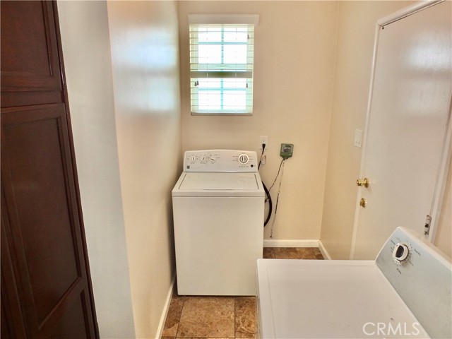 1301 W Robidoux Street, Wilmington CA: https://media.crmls.org/medias/a6598a9f-e9a6-4595-b1c1-96f5094de221.jpg