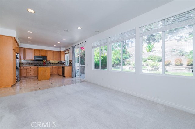 11 Lynnfield, Irvine CA: https://media.crmls.org/medias/a65a5876-a0f6-46d1-a450-4c4fb286e538.jpg