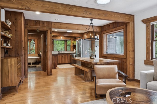 Detail Gallery Image 15 of 64 For 2965 Prefumo Canyon Rd, San Luis Obispo,  CA 93405 - 4 Beds | 3 Baths