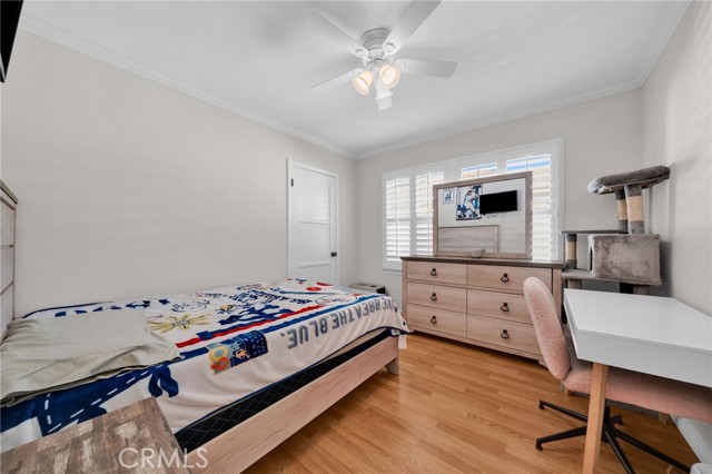 5514 Bellflower Blvd, Lakewood CA: https://media.crmls.org/medias/a65b7d2f-17a4-418d-adf6-a14140480a04.jpg