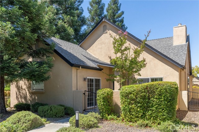 Detail Gallery Image 1 of 37 For 129 Benson Ter, Chico,  CA 95928 - 2 Beds | 2 Baths