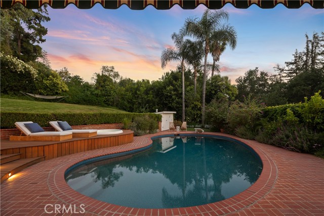 11818 Laurel Hills Road, Studio City CA: https://media.crmls.org/medias/a65cc11d-4089-4c06-8042-b677d8fc39e0.jpg