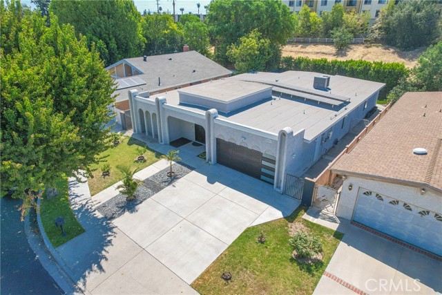 Detail Gallery Image 47 of 57 For 22046 Kinzie St, Chatsworth,  CA 91311 - 3 Beds | 3 Baths