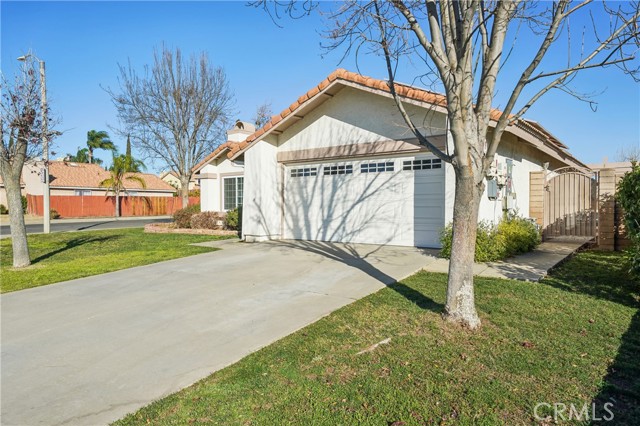 Detail Gallery Image 2 of 62 For 13884 Chervil Ct, Moreno Valley,  CA 92553 - 4 Beds | 2 Baths