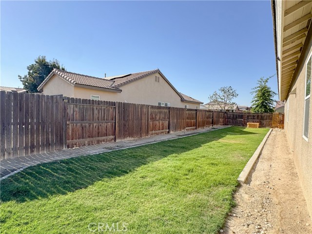 Detail Gallery Image 46 of 56 For 15527 Avanti Dr, Bakersfield,  CA 93314 - 4 Beds | 3/1 Baths