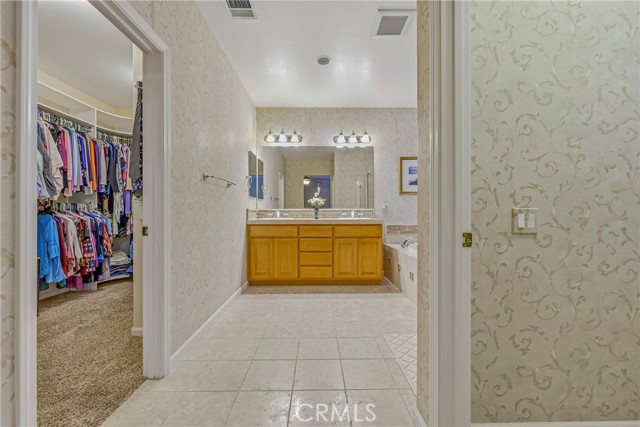 Detail Gallery Image 40 of 56 For 1258 Avignon, Merced,  CA 95348 - 4 Beds | 3 Baths