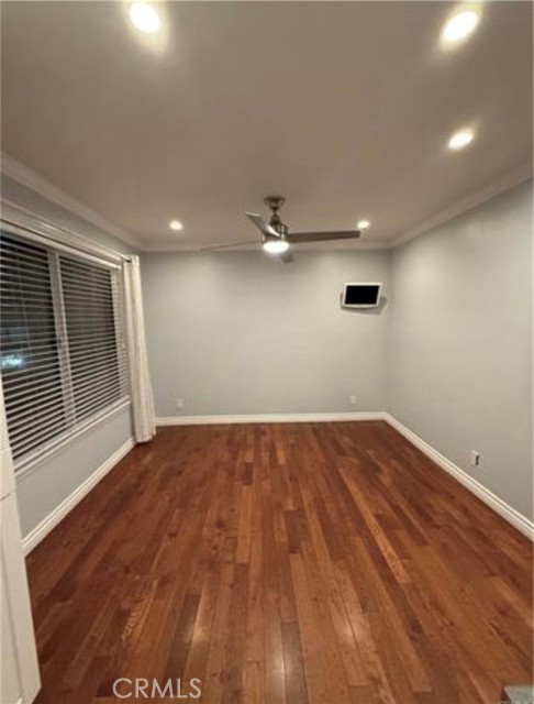 Detail Gallery Image 10 of 41 For 6912 Remmet Ave #5,  Canoga Park,  CA 91303 - 2 Beds | 2/1 Baths