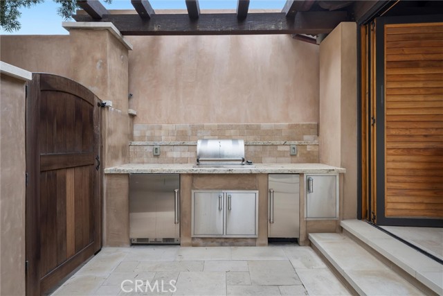 114 N Ardmore Avenue, Manhattan Beach CA: https://media.crmls.org/medias/a65d9957-d894-4985-b1e3-20fc14fa4c03.jpg