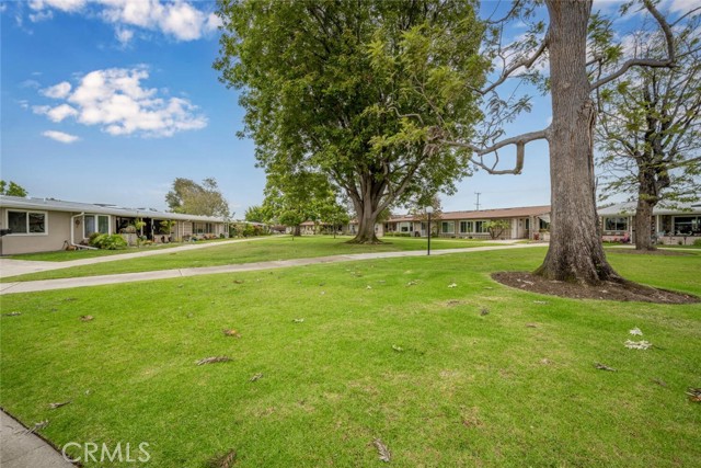 1621 Interlachen, Seal Beach CA: https://media.crmls.org/medias/a65e4a8b-4a51-4d95-b524-ea08eb75af30.jpg