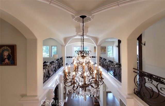 Detail Gallery Image 16 of 45 For 11947 Iredell St, Studio City,  CA 91604 - 7 Beds | 8 Baths